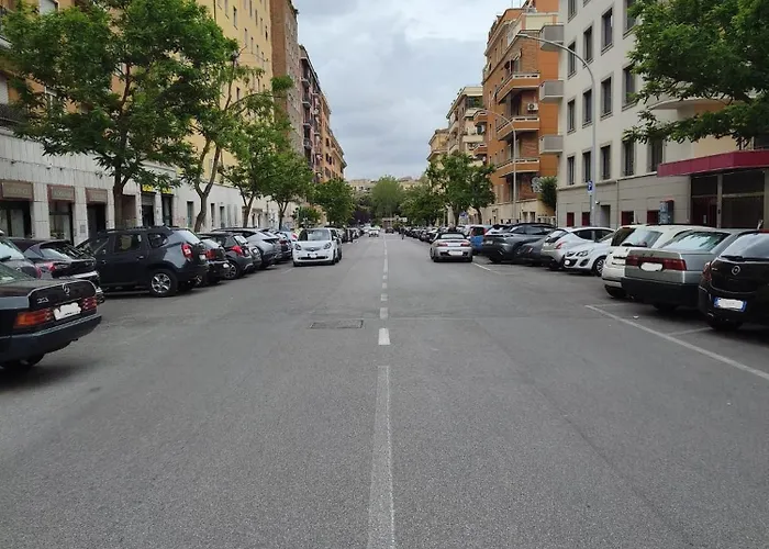 Апартаменты Lamiaroma House - Vicino Metro-5 Minuti Dal Colosseo